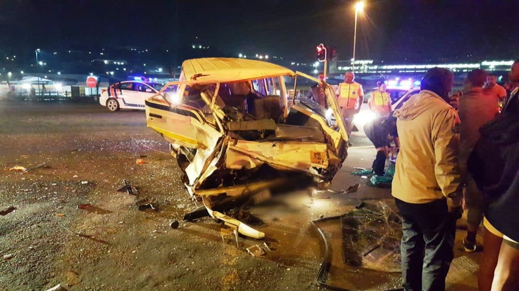 15 injured in Taxi crash