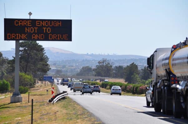 13 LIVES LOST ON WESTERN CAPE ROADS OVER THE WEEKEND boozefree roads A roadside billboard with an important message e1470057925644