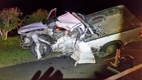 Man critical following bakkie, truck collision on N2 near Glentana IMG 20160920 075504 e1474351308240