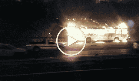 Watch: Burning Bus Brings Traffic To A Standstill On N2 South Near Spaghetti 2017 08 03 07.10.24