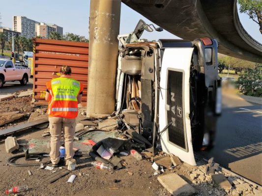 Driver Injured After Crashing Truck Onto Concrete Pillar In Durban Vic Embankment