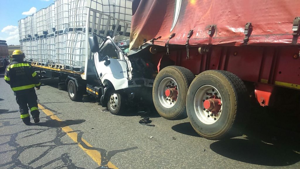 Truck driver killed after colliding with another truck in Henley-on-Klip Henley