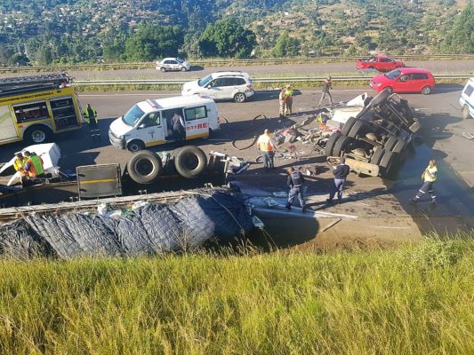 Driver Seriously Injured In N3 Truck Crash Near Pinetown - video N3 Toll Plaza 2