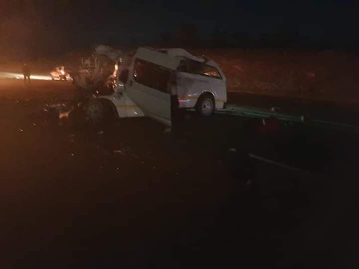 Truck and minibus crash leaves seven dead on N1, Modimolle FB IMG 1555565231497