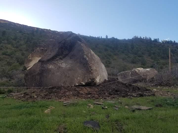Look | House-sized rock fall completely blocks off highway in Colorado FB IMG 1558873901456