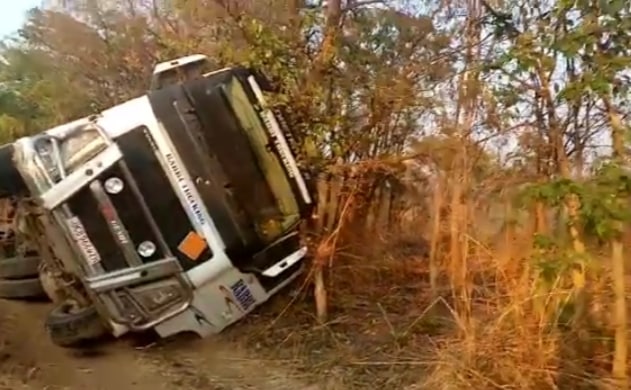 Watch: Truck driver found hanging from tree after accident 20190919 131506