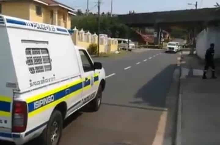 Watch: 9 killed in Durban 8-hour shootout between police and robbers 20190921 131854