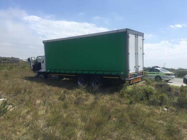 Hijackers flee with 55 bales of mohair worth more than R1.2m IMG 20191020 073815