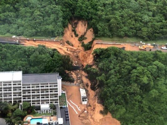 Pics: Durban's M4 freeway washed away, homes evacuated m4 washed away e1576185665590