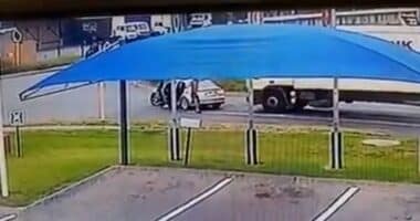 truck smashes hijackers' car