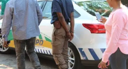 tmpd cop arrested for r400 bribe