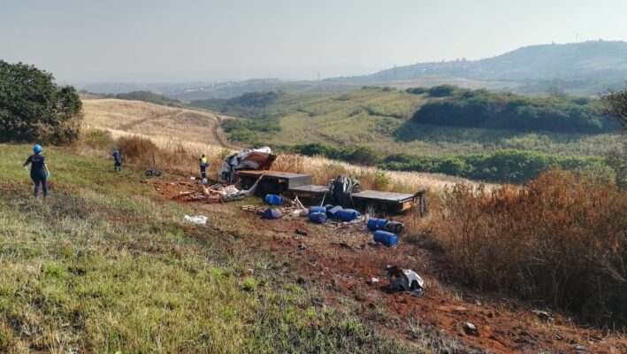 trucker entrapped n2 durban accident