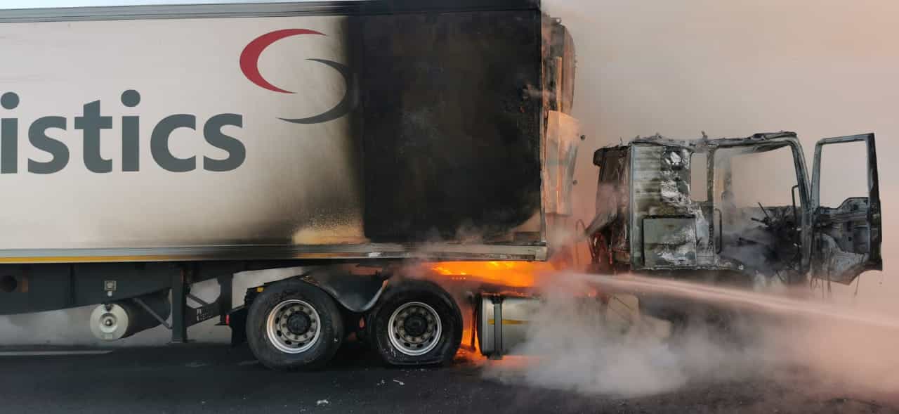 trucks burnt on n12 etwatwa
