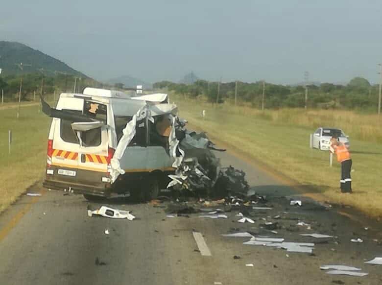 R101 closed following fatal truck and minibus taxi crash 20210321 092927