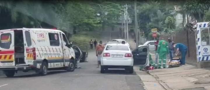 Durban hijacker shoots himself