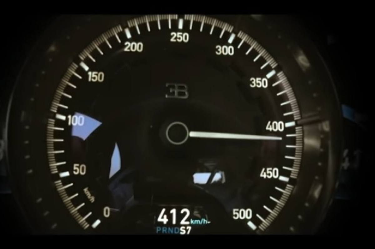 WATCH: Bugatti Driver Hits 414km/h on Germany Autobahn Without Breaking the Law