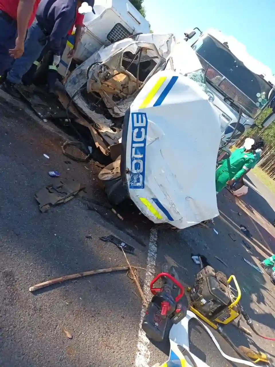 One killed in N2 accident involving truck and police van near Mtubatuba 20220519 131519