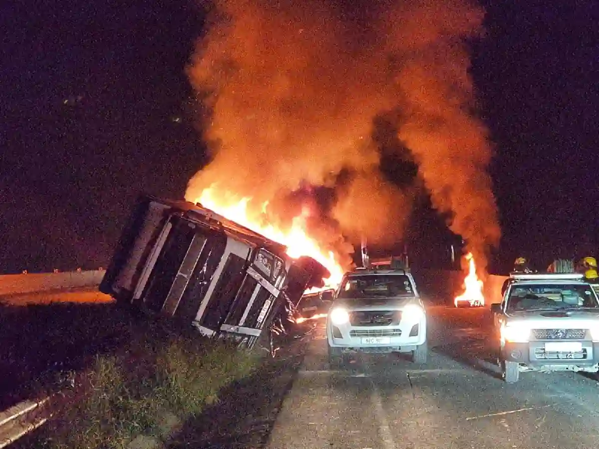 Watch: N3 southbound closed after Peter Brown, truck on fire following crash