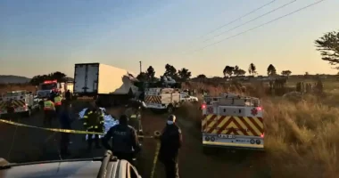 Update: 15 confirmed dead in Pretoria bus crash, 30 injured