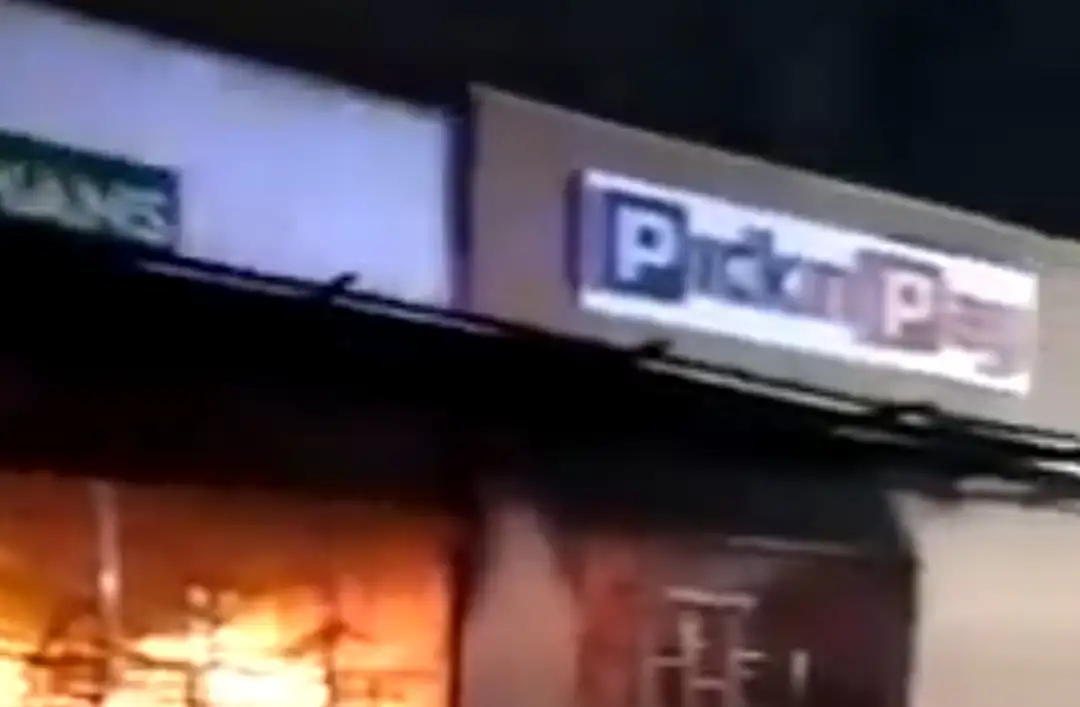 Watch: Shops looted and burned down during Witbank protest Screenshot 20221108 061358 Gallery