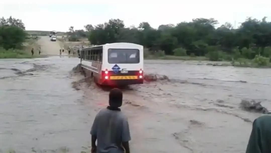 Watch: Hero or idiot driver? vs flooded river