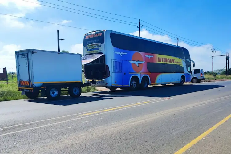 Intercape bus passengers robbed after bus breaks down near Pietermaritzburg LQaSSPSrMq80HjS1MMSQVm7YBdhMjxCzIlvdtl