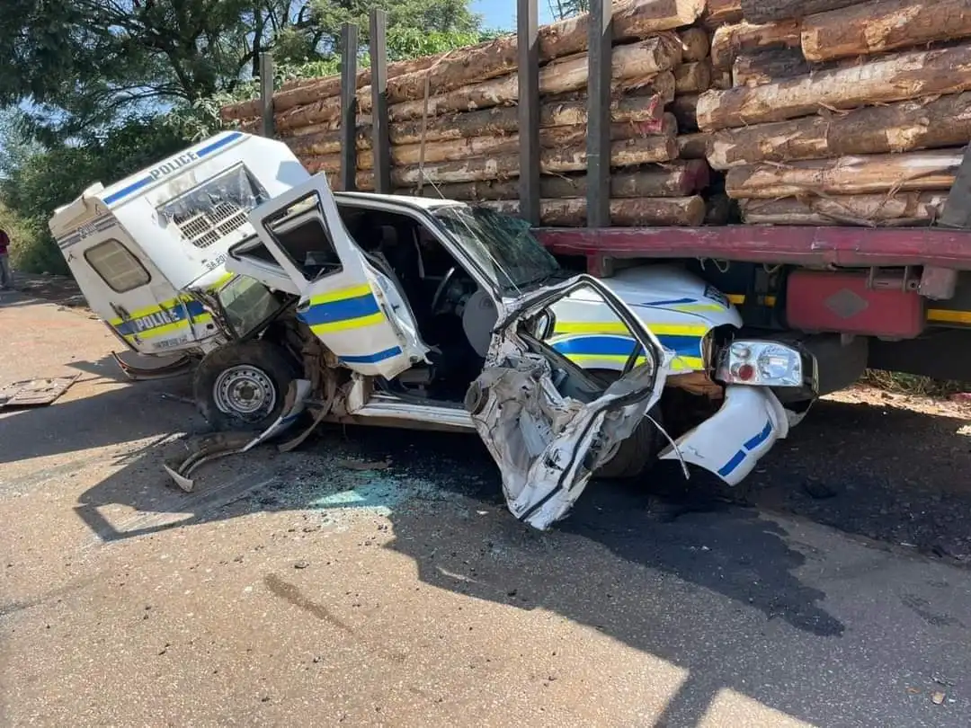 Alleged Drunk Side Tipper Trucker Crashes Into Police Van on N2 near Pongola