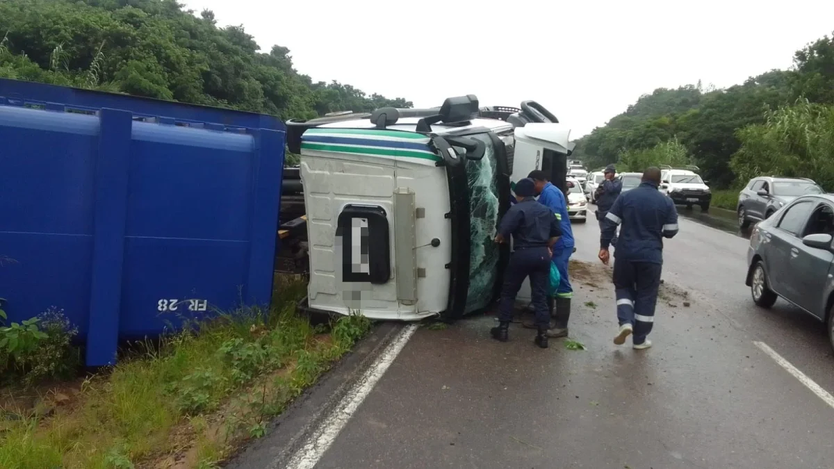 Metro Cop Killed in Secondary Crash Involving a Truck and Car on M7 in Durban